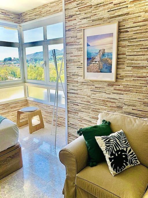 Alterhome Luminoso Estudio Con Piscina Y Maravillosas Vistas 토레몰리노스 외부 사진